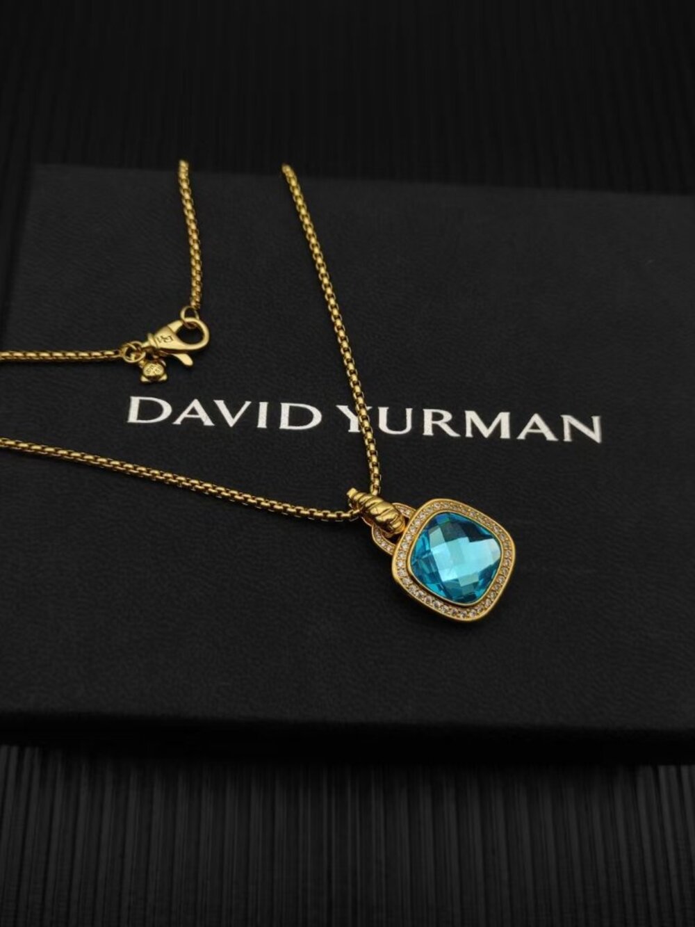 🎈David Yurman Gold Blue Diamond Center Stone Square-cut Necklace